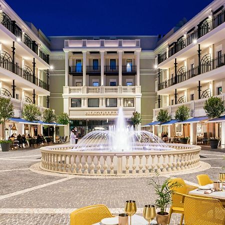Hotel Palazzo Doglio Cagliari Esterno foto The Hotel's courtyard