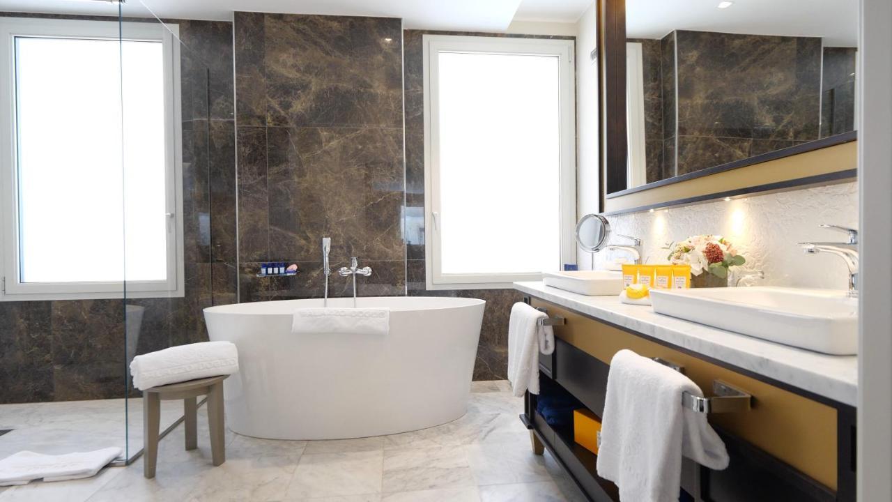 Hotel Palazzo Doglio Cagliari Esterno foto Bathroom