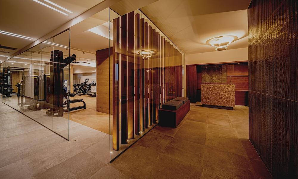 Hotel Palazzo Doglio Cagliari Esterno foto The gym at The Dorchester