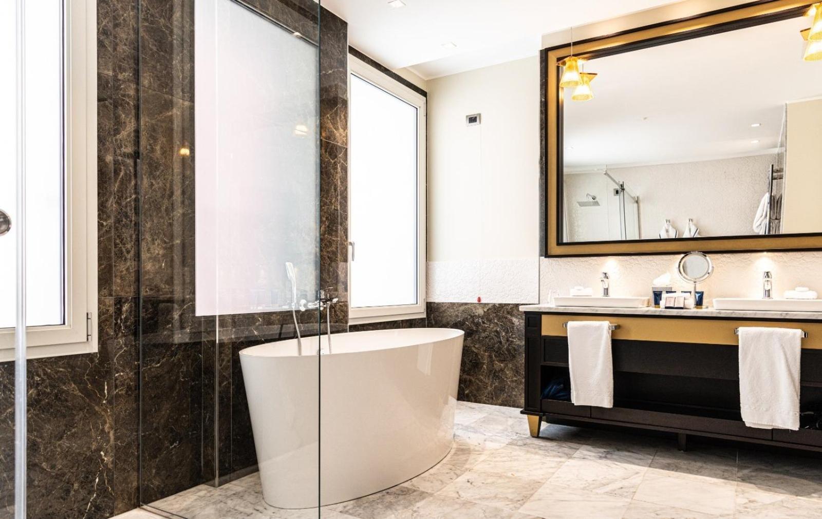 Hotel Palazzo Doglio Cagliari Esterno foto Bathroom