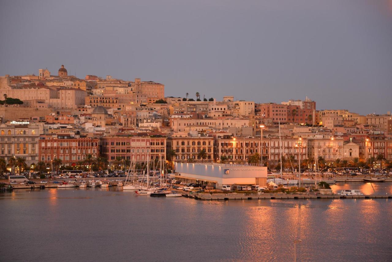 Hotel Palazzo Doglio Cagliari Esterno foto Victoria skyline